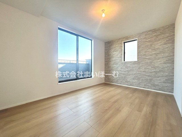 ��ʌ�����s���4���ڂ̐V�z��ˌ��Ă̂��̑�����