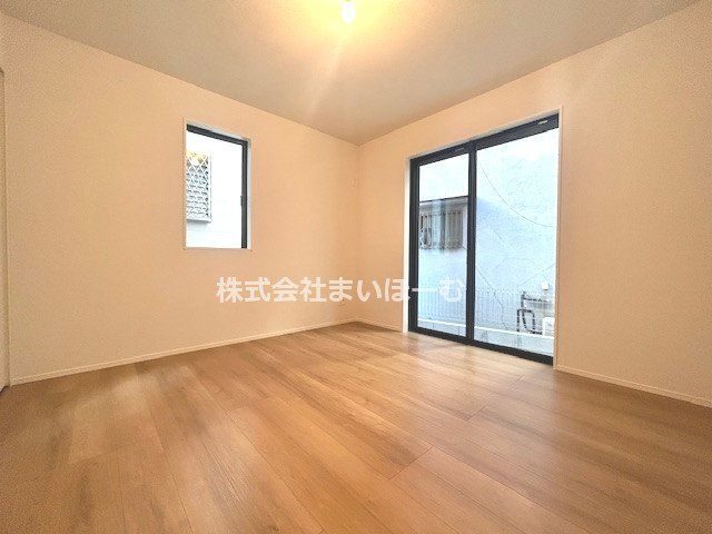 ��ʌ�����s���4���ڂ̐V�z��ˌ��Ă̂��̑�����