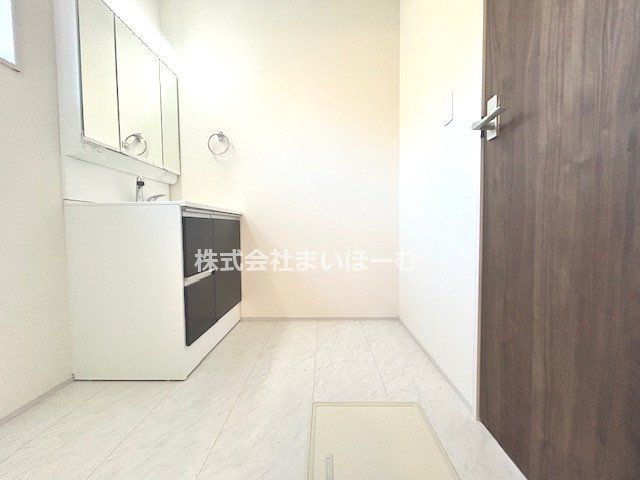 ��ʌ�����s�厚�����q�V�c �̐V�z��ˌ��Ă̐��ʑ�E���ʏ�