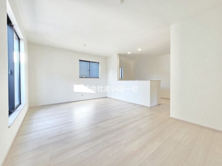 ��ʌ�����s�厚��1413-4�̐V�z��ˌ��Ẵ��r���O