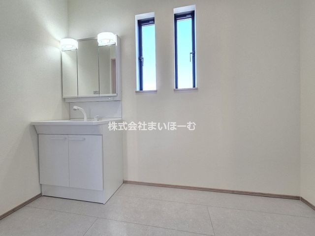 ��ʌ�����s�厚��1413-4�̐V�z��ˌ��Ă̐��ʑ�E���ʏ�