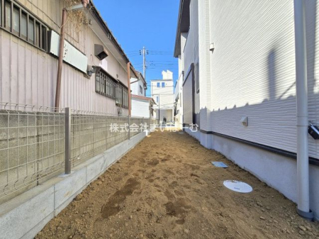 ��ʌ�����s�≺��2���ڂ̐V�z��ˌ��Ă̌��n�O�ώʐ^