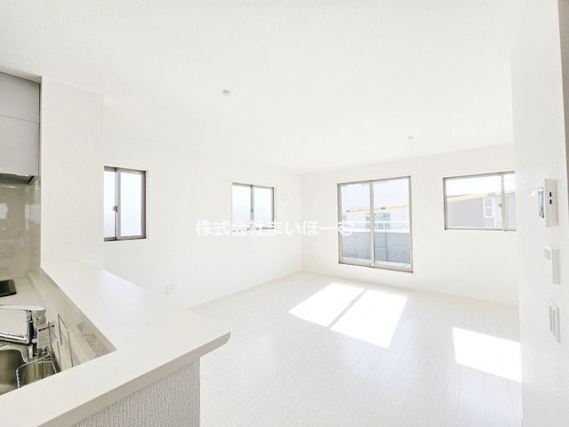 ��ʌ��������܎s�Y�a�搣����4���ڂ̐V�z��ˌ��Ẵ��r���O