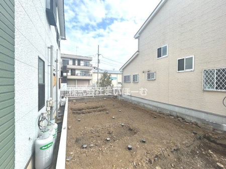 ��ʌ�����s������1���ڂ̐V�z��ˌ��Ă̌��n�O�ώʐ^