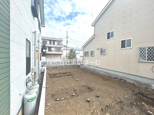 ��ʌ�����s������1���ڂ̐V�z��ˌ��Ă̌��n�O�ώʐ^