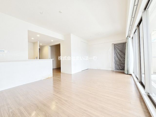 ��ʌ�����s�≺��3���ڂ̒��Ã}���V�����̃��r���O