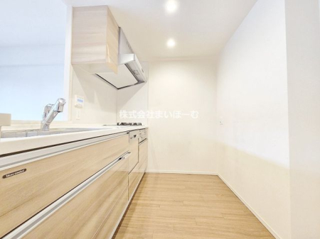 ��ʌ�����s�≺��3���ڂ̒��Ã}���V�����̃L�b�`��