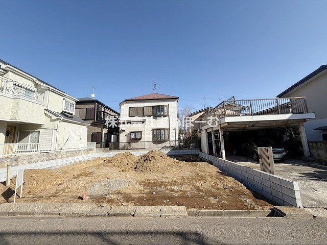 ��t���D���s�K�u���8���ڂ̐V�z��ˌ��Ă̌��n�O�ώʐ^