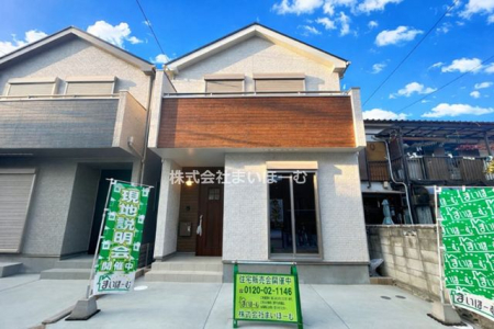 �����s������Z��2���ڂ̐V�z��ˌ��Ă̌��n�O�ώʐ^