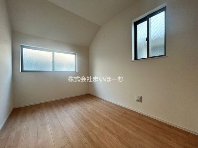 �����s������Z��2���ڂ̐V�z��ˌ��Ă̂��̑�����