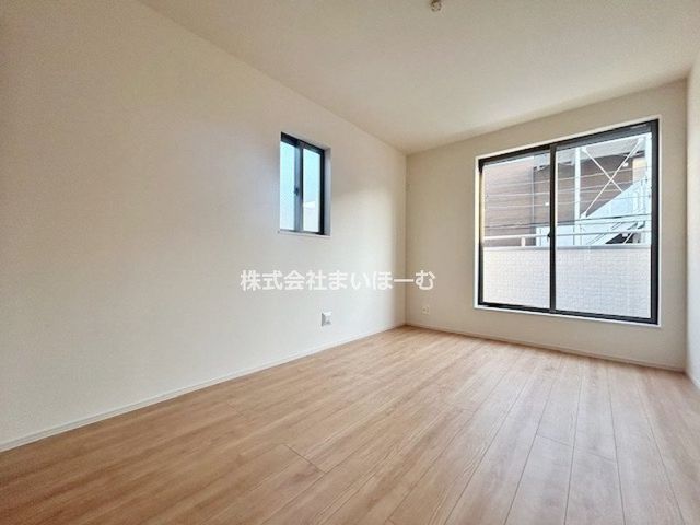 �����s������Z��2���ڂ̐V�z��ˌ��Ă̂��̑�����