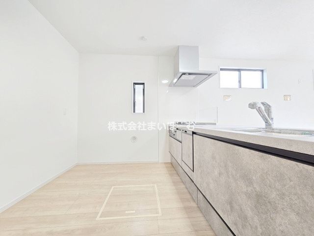 ��ʌ�����s����3���ڂ̐V�z��ˌ��ẴL�b�`��