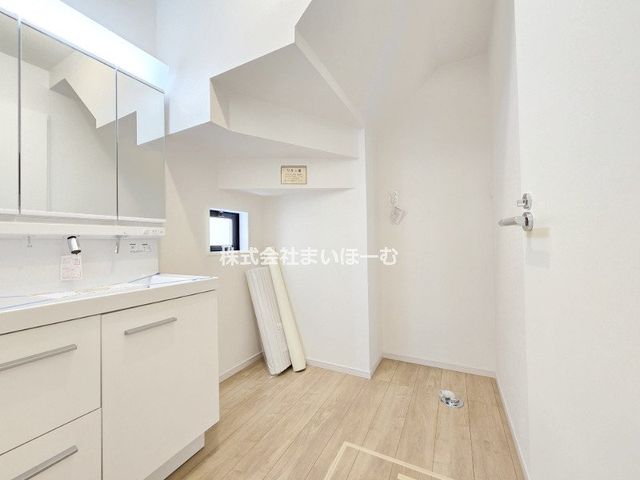 ��ʌ�����s����3���ڂ̐V�z��ˌ��Ă̐��ʑ�E���ʏ�