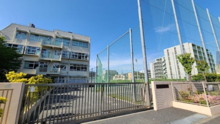 �����s���揬����4���ڂ̐V�z��ˌ��Ă̎��ӊ�