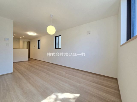 �����s�k�搼���u2���ڂ̐V�z��ˌ��Ẵ��r���O