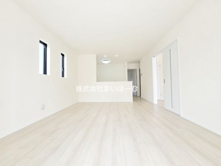 ��ʌ�����s�厚���s�̍��� �̐V�z��ˌ��Ẵ��r���O