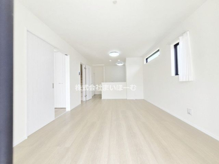 ��ʌ�����s�厚���s�̍��� �̐V�z��ˌ��Ẵ��r���O